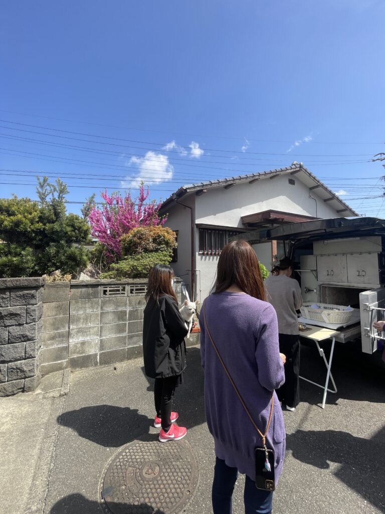 佐賀県鳥栖市 ペット火葬 合掌 家族 お見送り