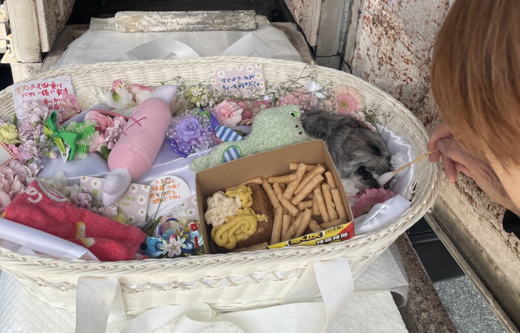 鳥栖市で末期の水をとるお見送りの様子